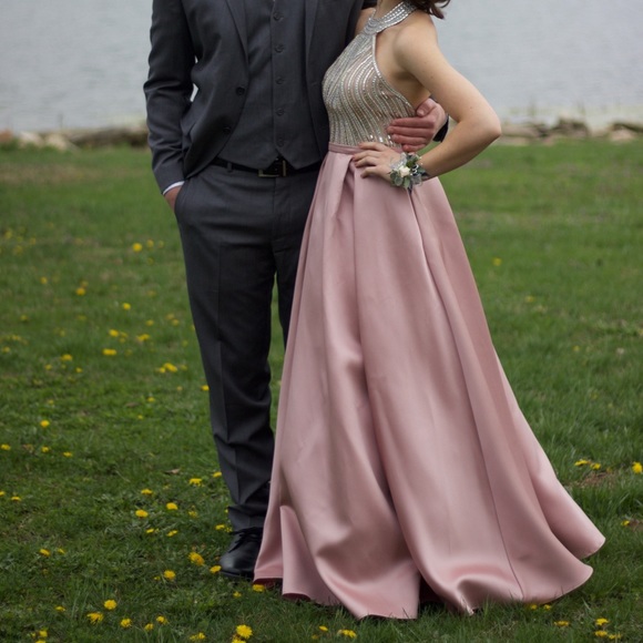 Gorgeous Mauve Taffeta Prom Halter Prom Dress - Picture 2 of 6